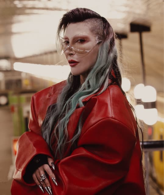 Hande Yener
