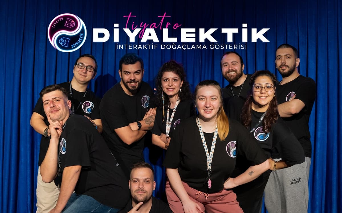 Diyalektik Tiyatro Ekibi Doğaçlama Gösterisi